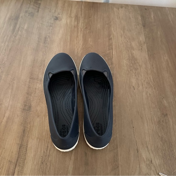 Crocs Women's Dual Comfort Blue Flats Casual Closed Stretch Toe Shoes Sz 10 - Picture 5 of 6